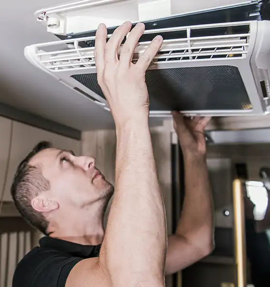  Professional Licensed And Insured Cleaners in Edwardsville, IL